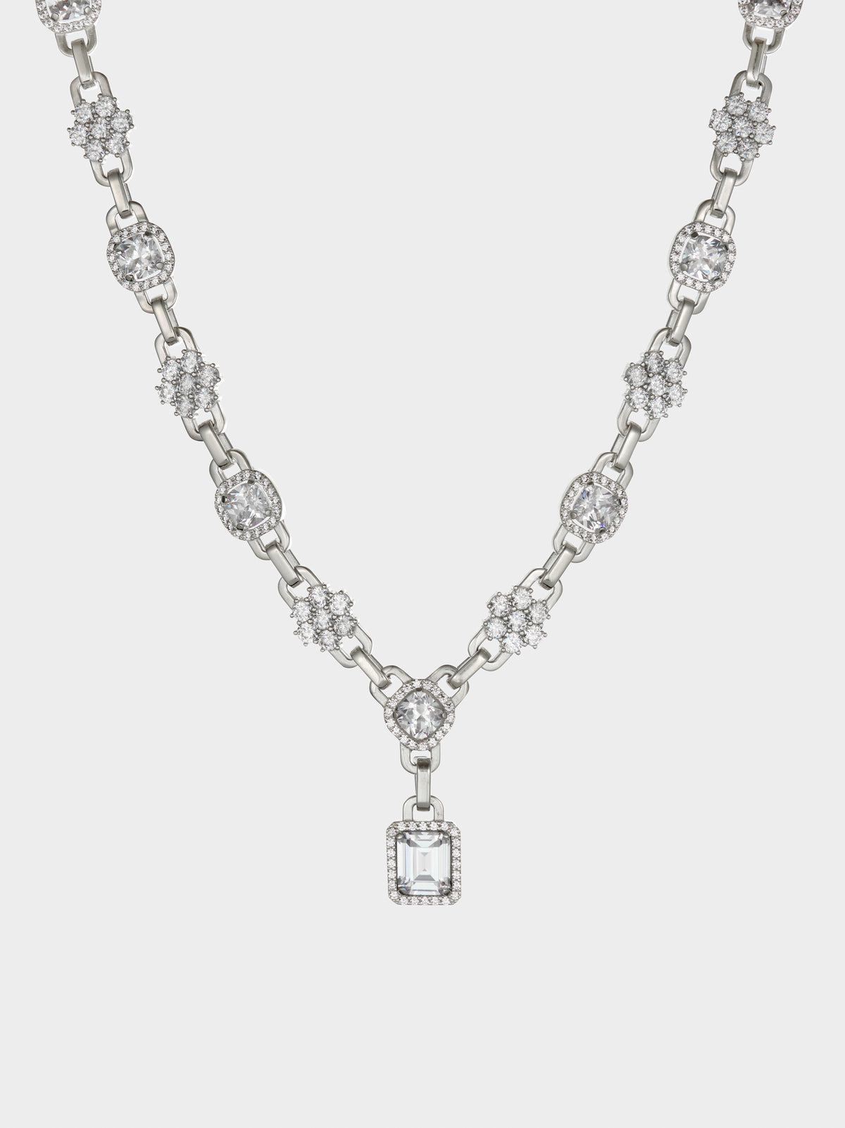 AW23 White Daisy Drop Chain