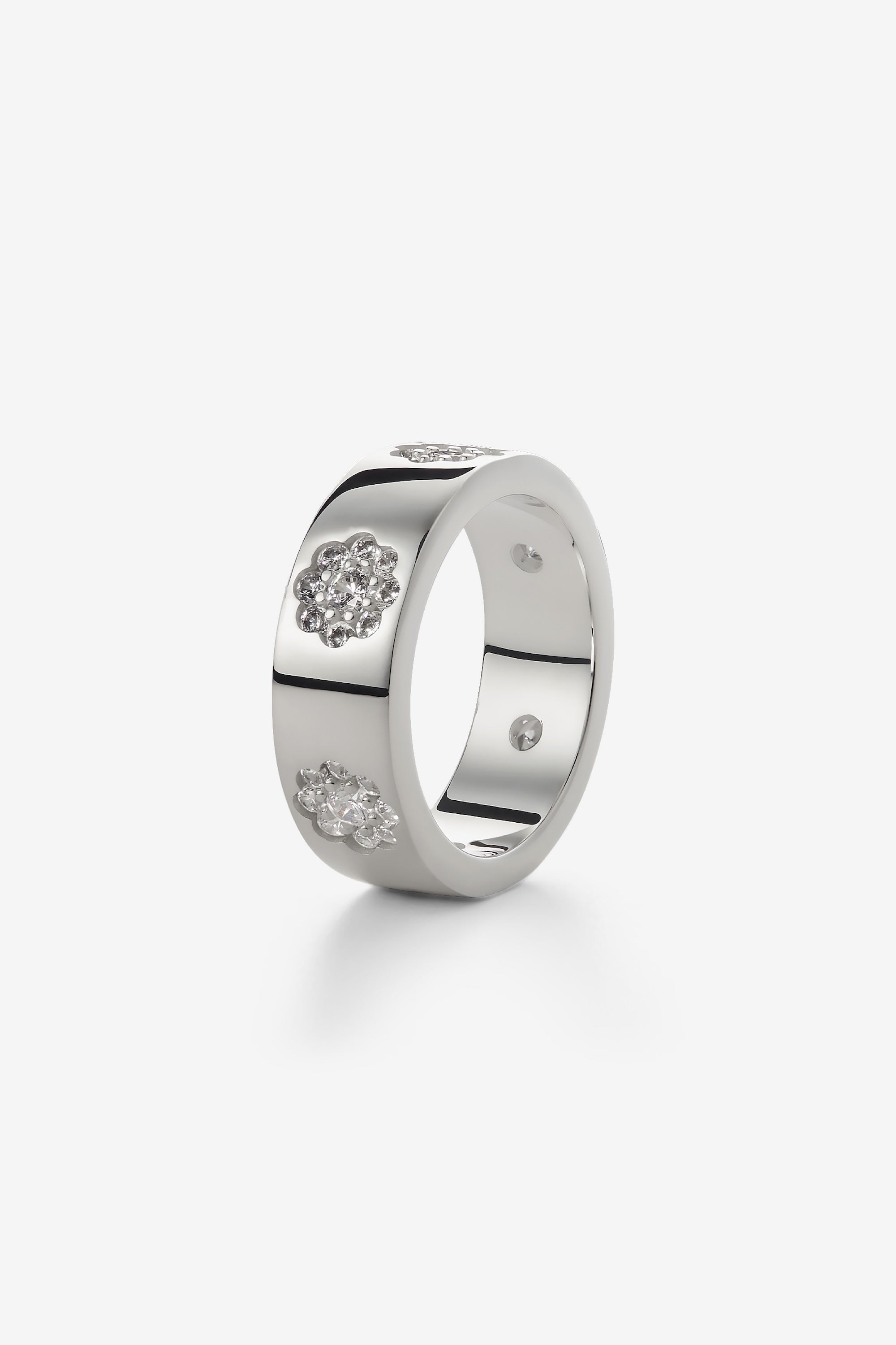 White Daisy Band Ring