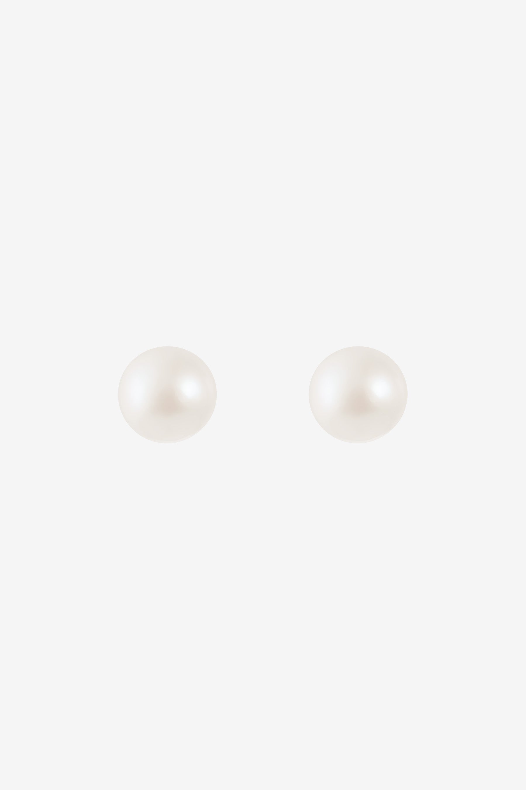 FREE GIFT | White Pearl Stud Earrings